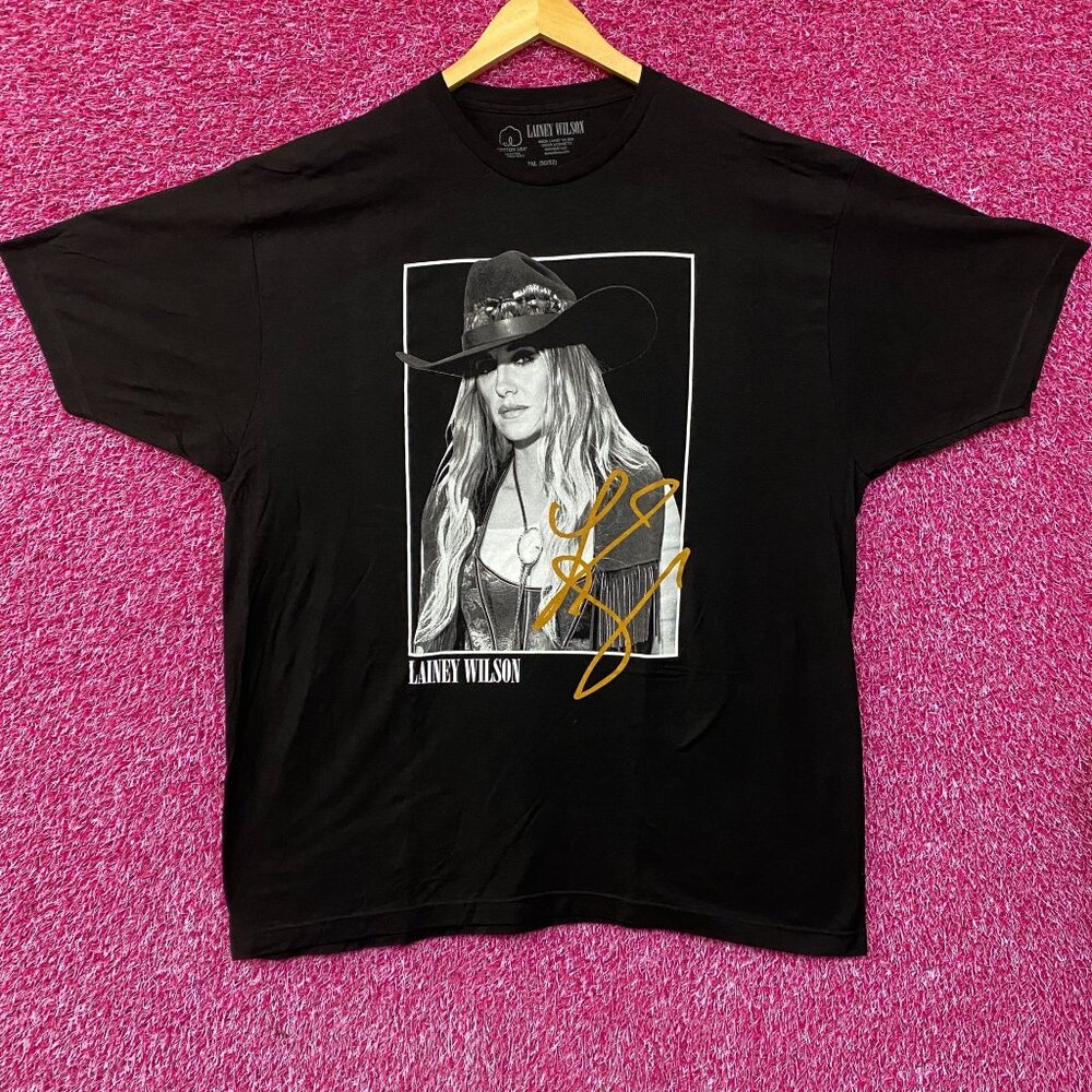 Lainey Wilson Whirlwind World Tour Graphic T-Shirt 2XL